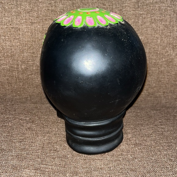 Creative Design 7 in Polyresin Sugar Skull - Picture 5 of 8